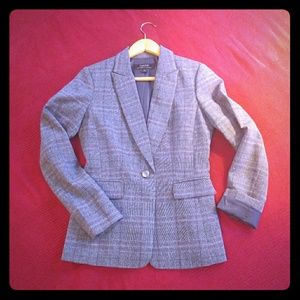 Chic & smart Tahari Arthur S. Levine blazer